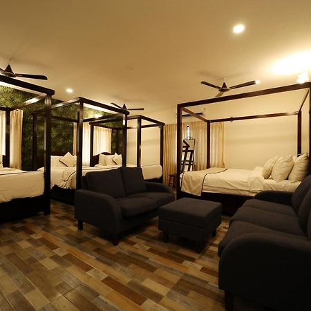 Brown Town Resort & Spa Hyderabad Ngoại thất bức ảnh