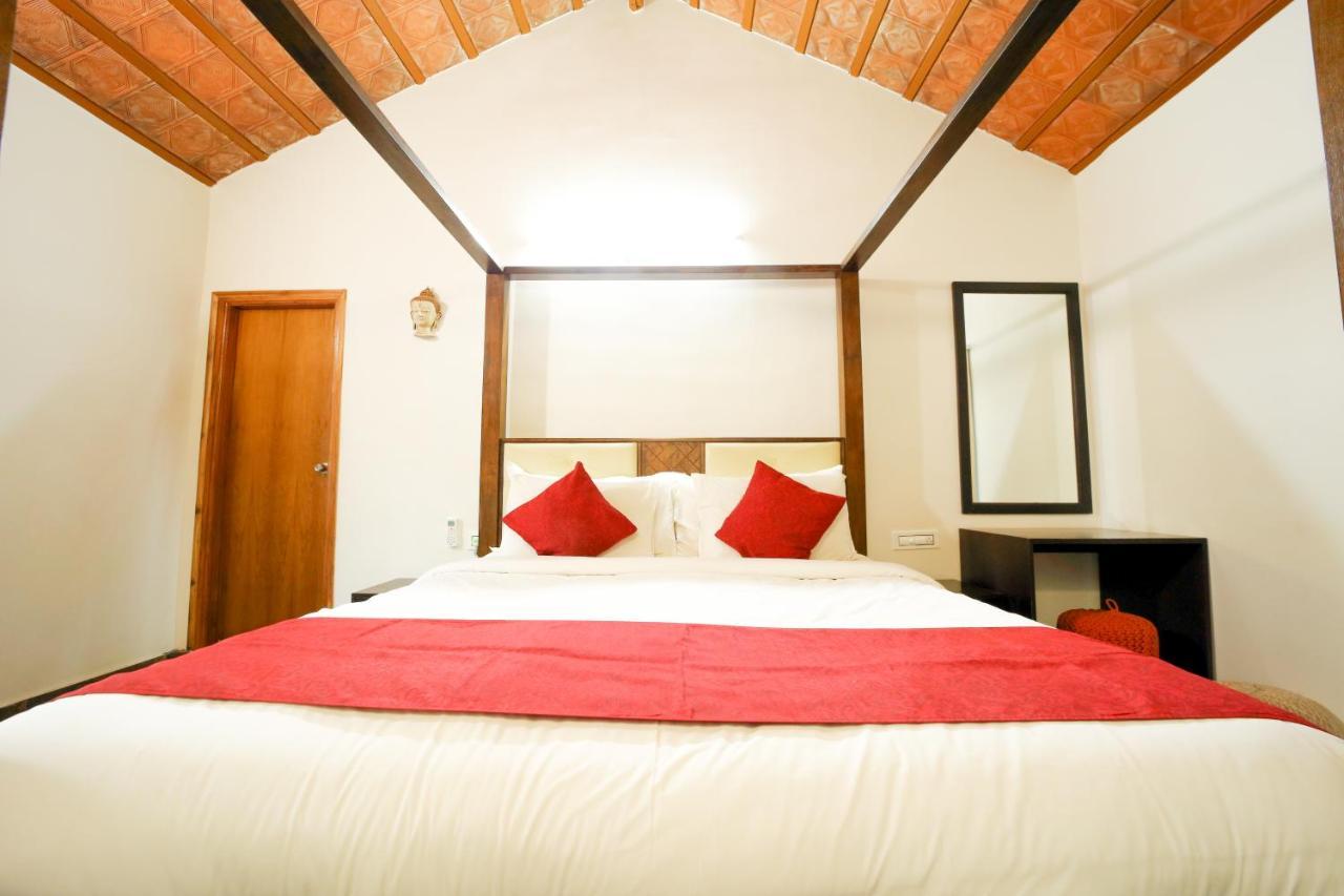 Brown Town Resort & Spa Hyderabad Ngoại thất bức ảnh