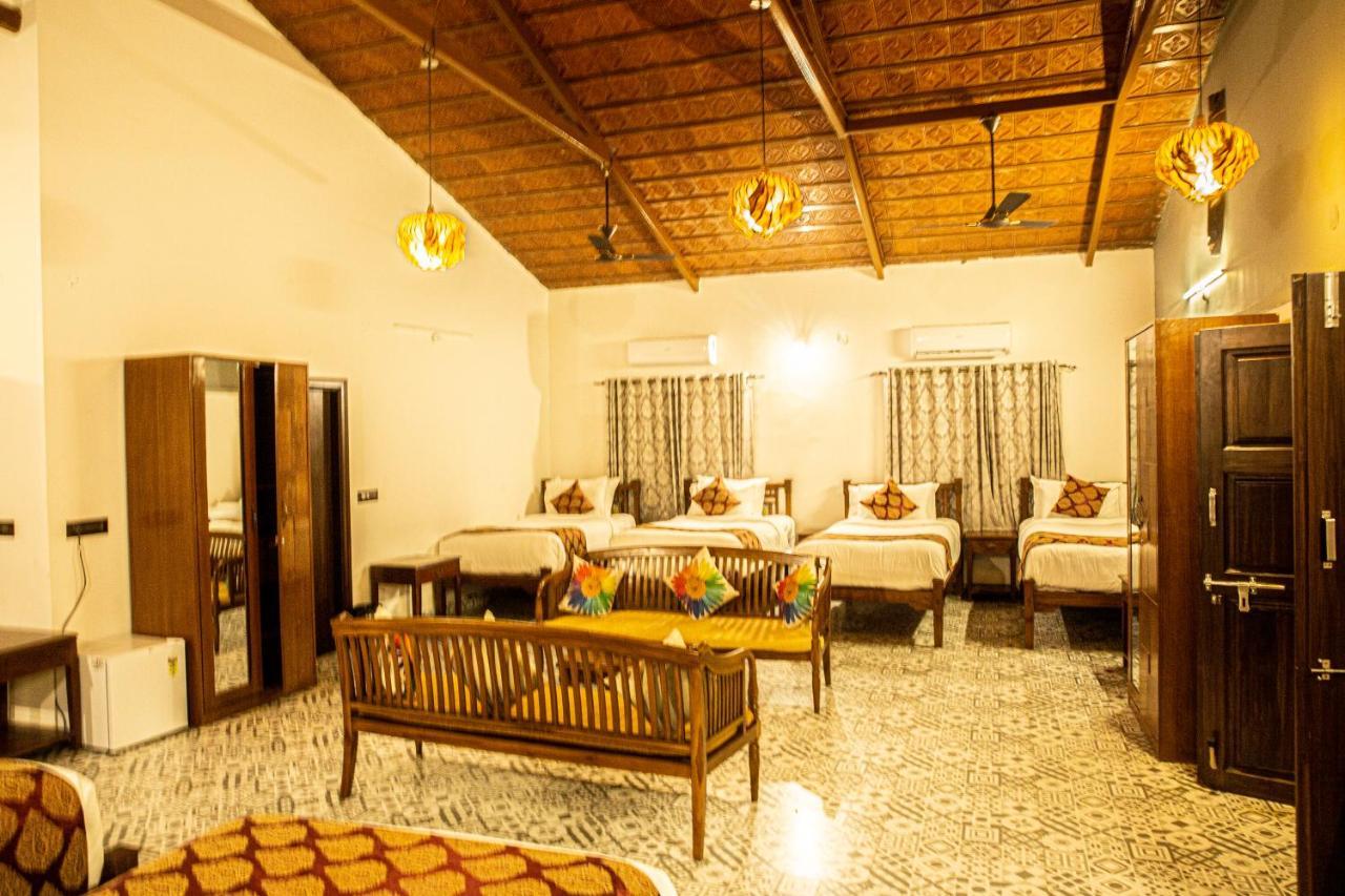 Brown Town Resort & Spa Hyderabad Ngoại thất bức ảnh