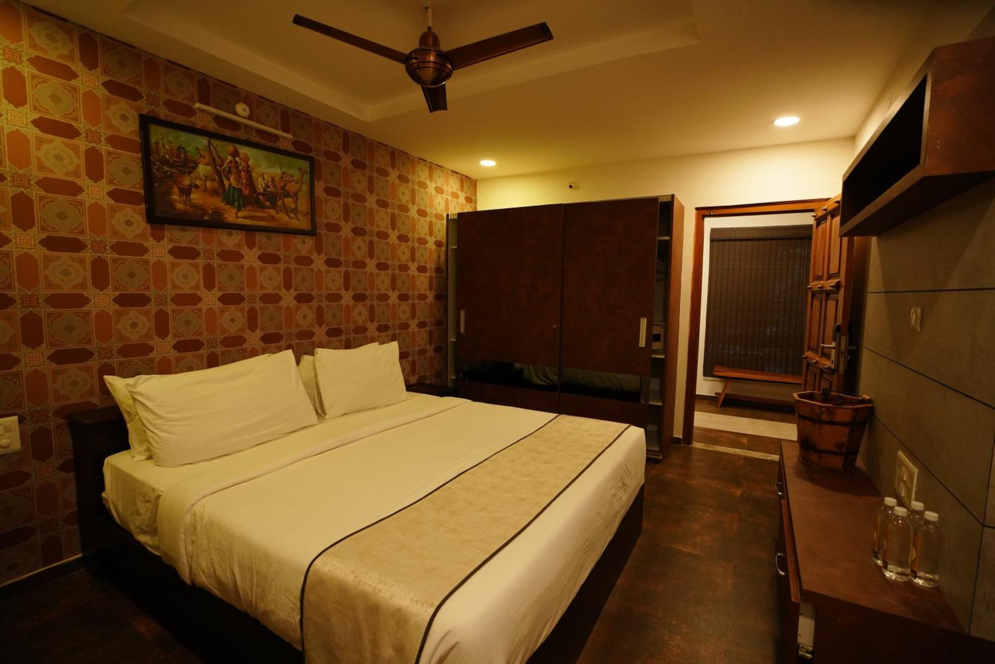Brown Town Resort & Spa Hyderabad Ngoại thất bức ảnh
