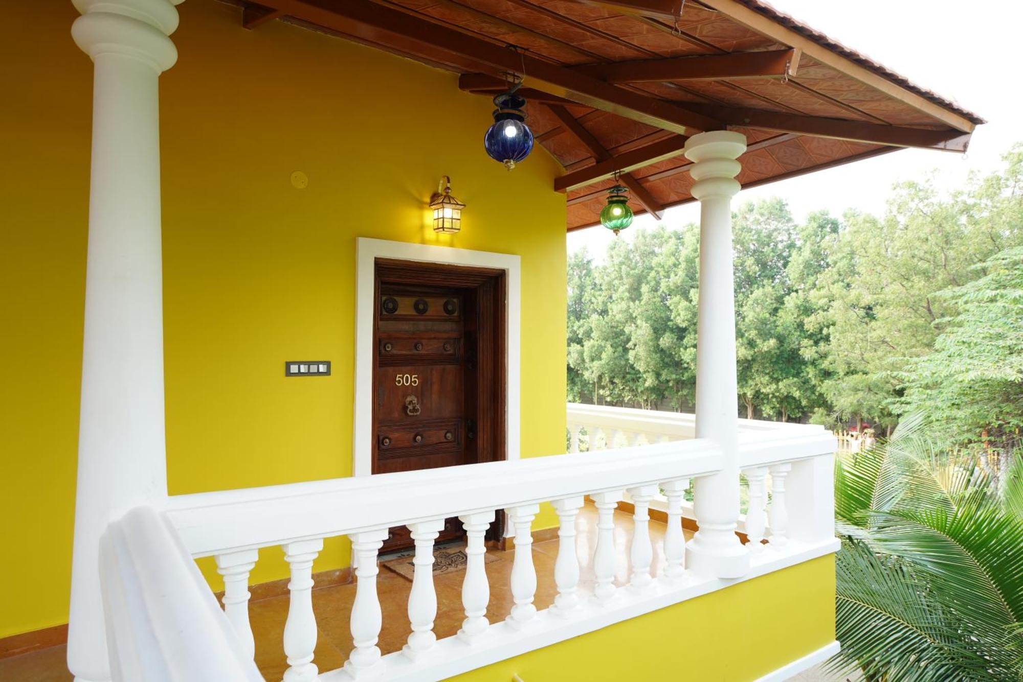 Brown Town Resort & Spa Hyderabad Ngoại thất bức ảnh